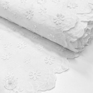 Bavlnená látka EMBROIDERY Catchy daisy white - látka madeira, madeira látka, madeira metráž, madeira metraz, uplet madeira, madeira latky, vysivana latka, vyšívaná látka, madeira cena, bavlnená látka madeira, latky madeira, látka madeira bílá, madeira latka predaj, madeira látka metráž, vyšívaná bavlna metráž, vyšívaná látka metráž